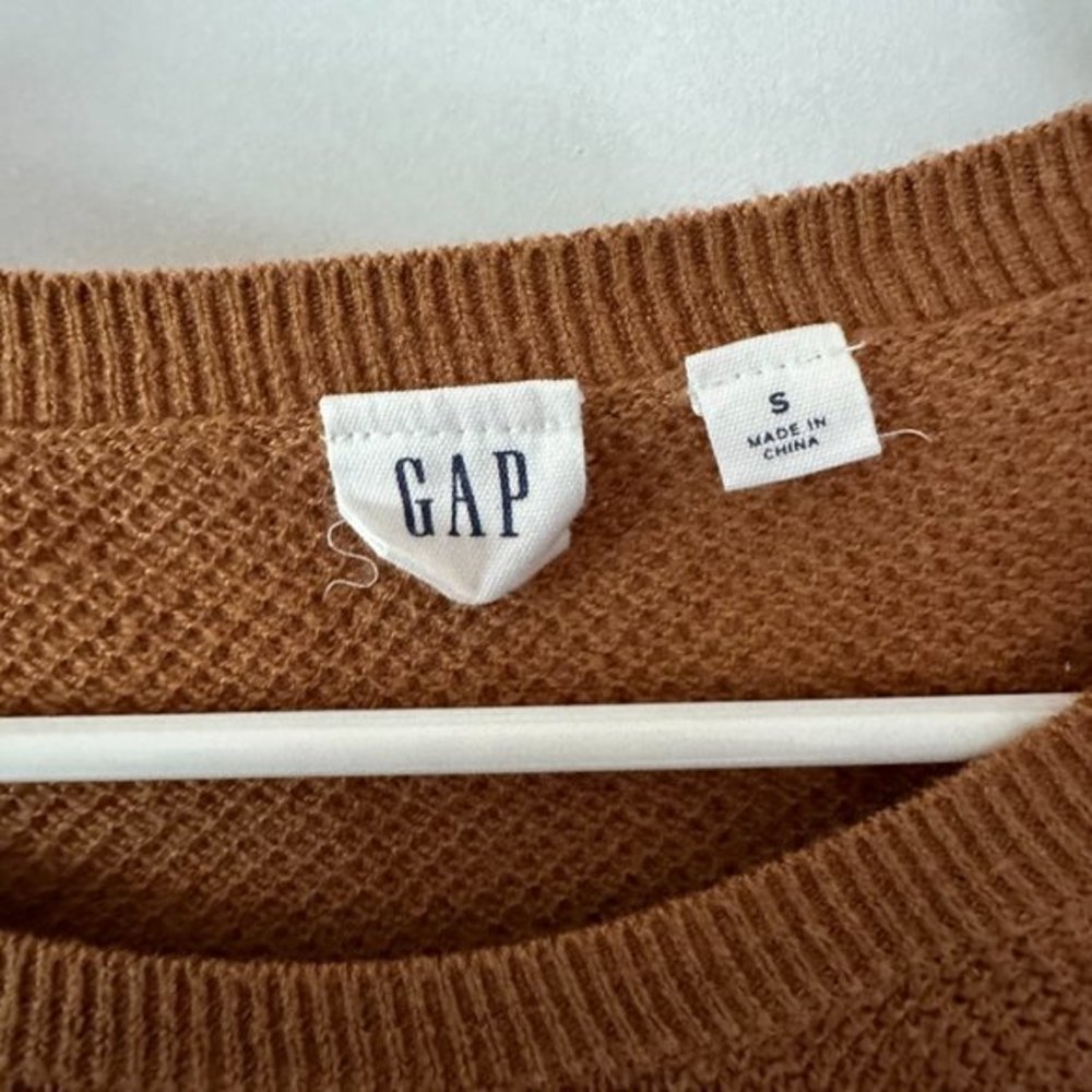 Caramel Brown GAP Light Knit‎ Sweater Size Small - Picture 3 of 4